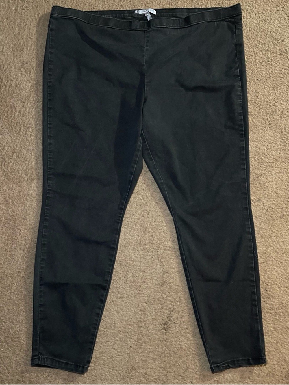 Jennifer Lopez Women’s plus 22W jeggings stretch black